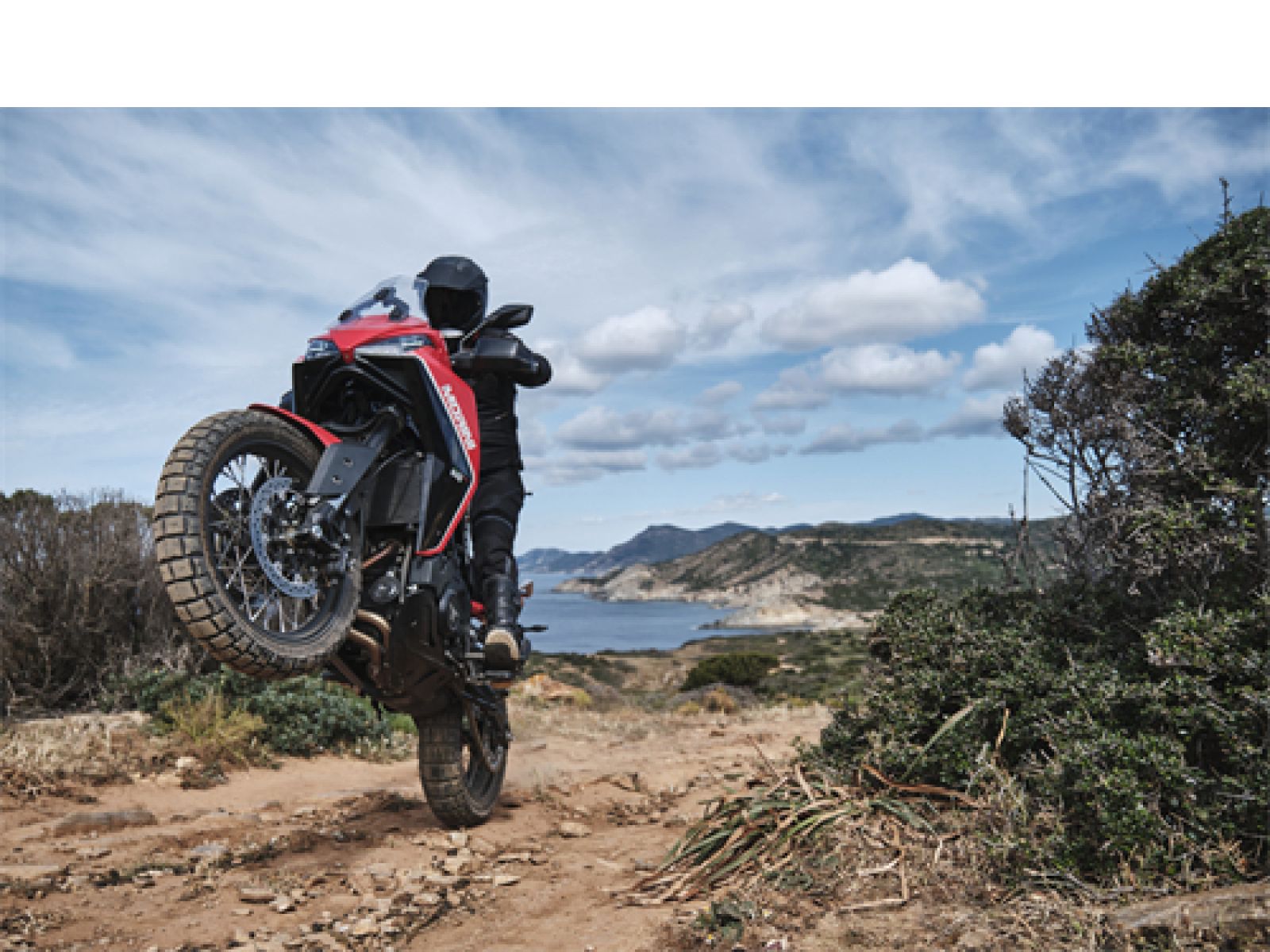 Мотоцикл MOTO MORINI X-CAPE 650 (RED PASSION) 2026